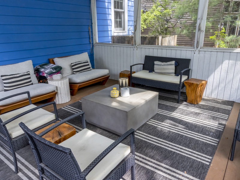 Outdoor Living | Screened Porch