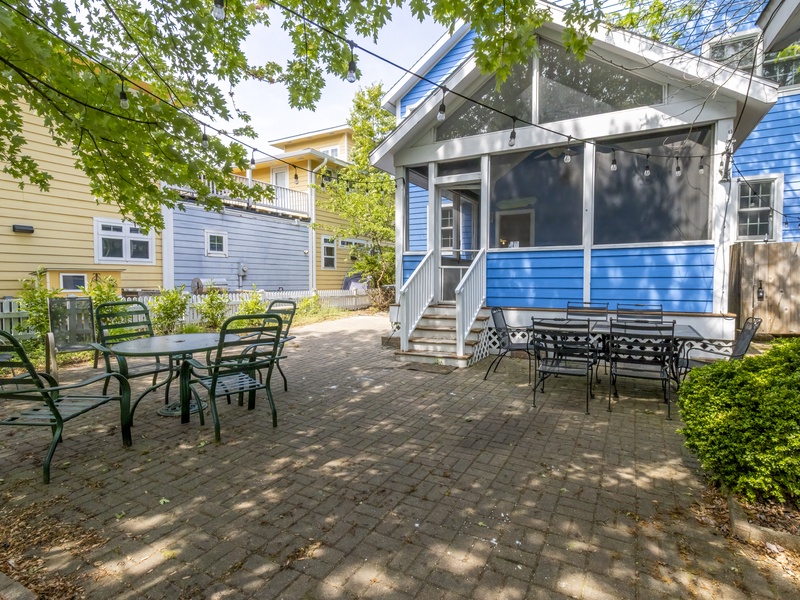 Outdoor Living | Back Patio