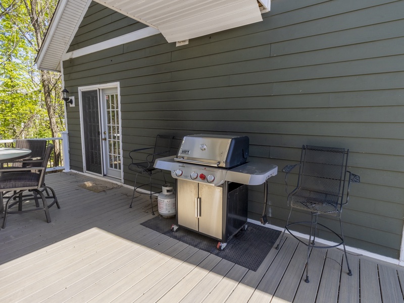 Main Level | Back Porch | Gas Grill | Dining