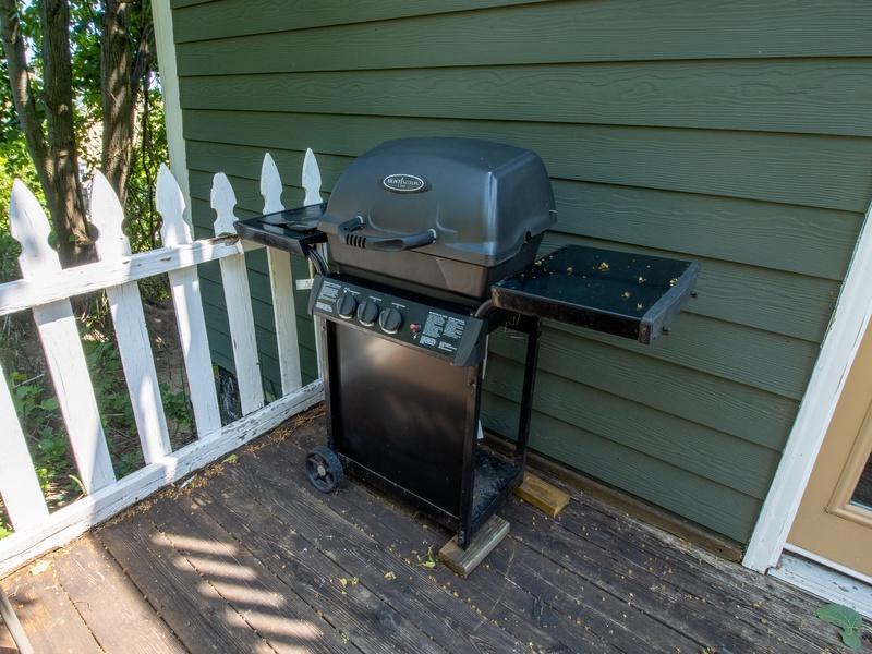 Outdoor Living | Grill Deck