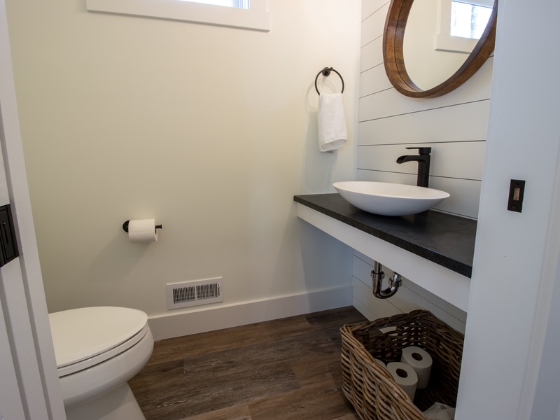 Main Level | Powder Room