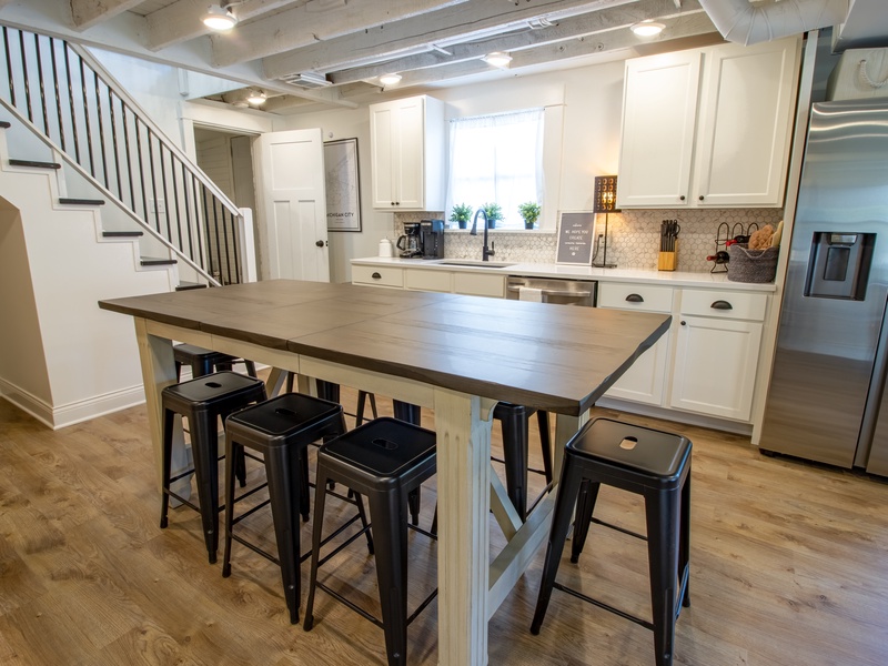 Main Level | Dining Room