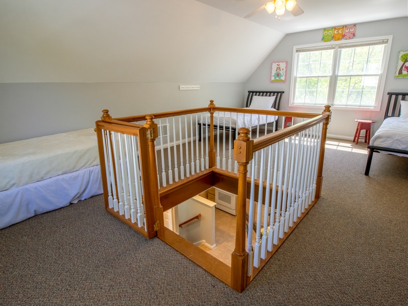 Second Level | Three Twin Beds