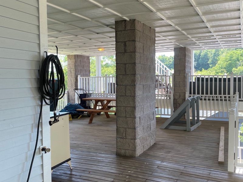 Outside Living | Covered Deck with Grill and Dining
