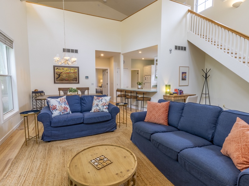 Main Level | Living Room | Dining | Kitchen 