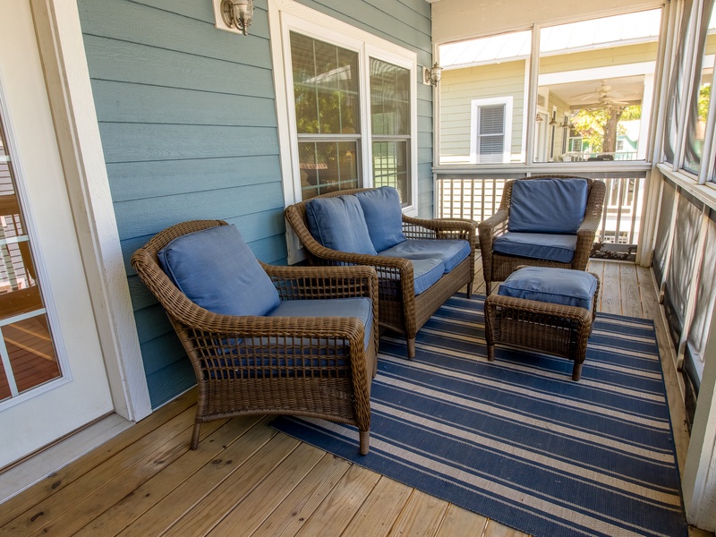 Second Level | Screened in Porch