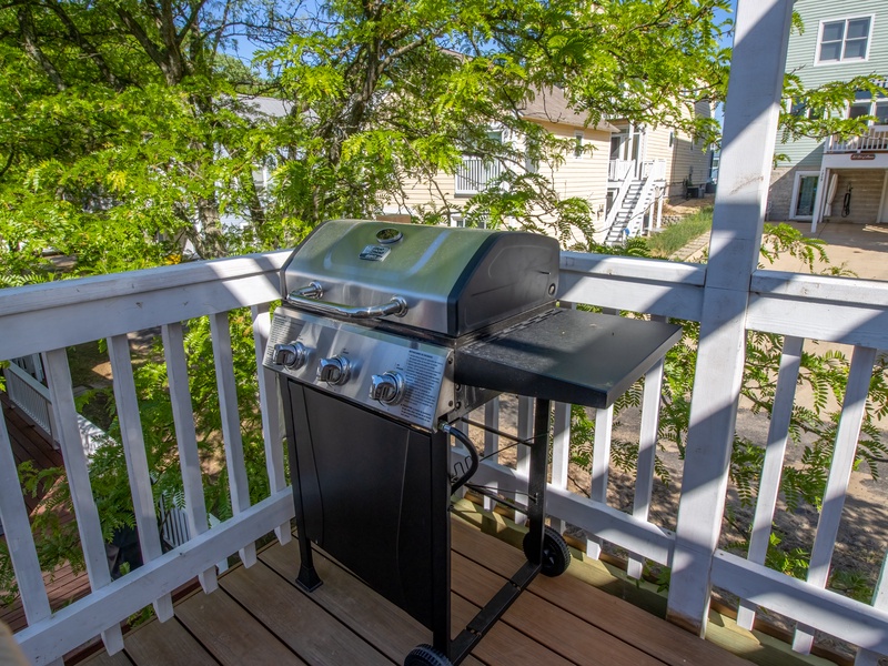 Guest House | Private Deck with Grill