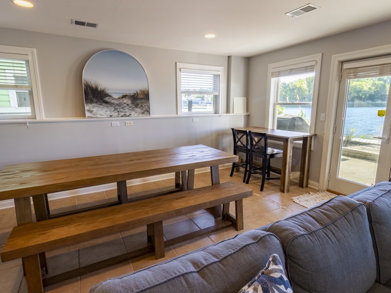 Garden Level | Family Room | Dining