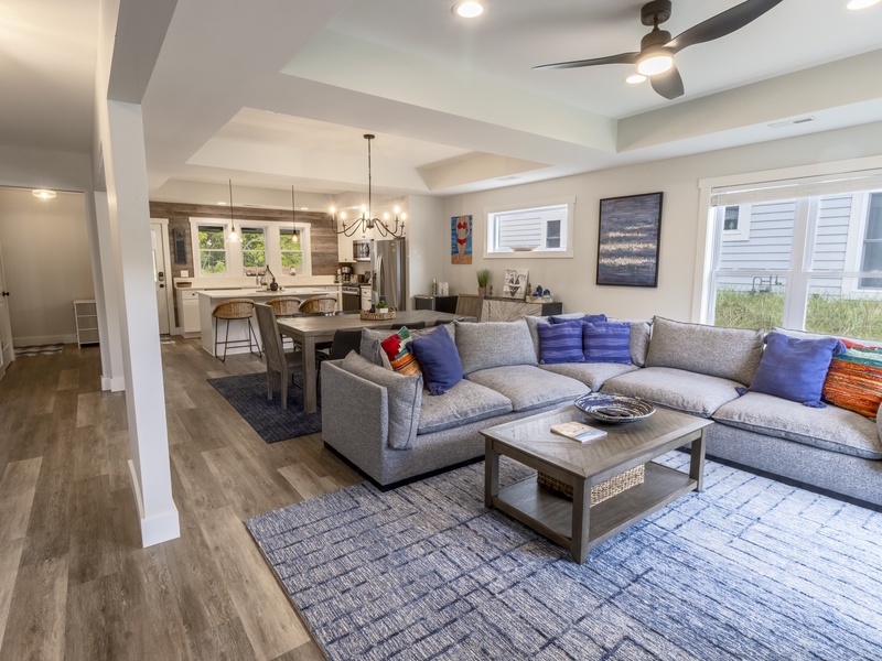Main Level | Living Room