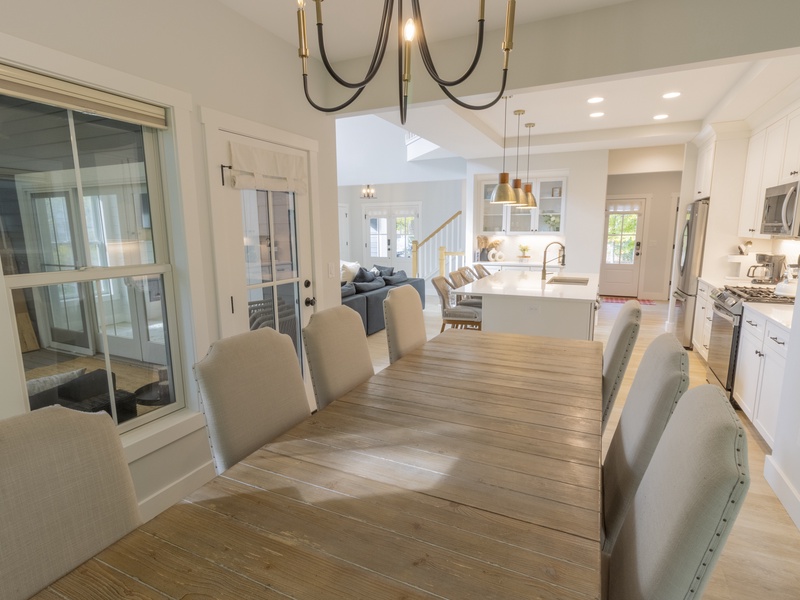 Main Level | Dining | Kitchen