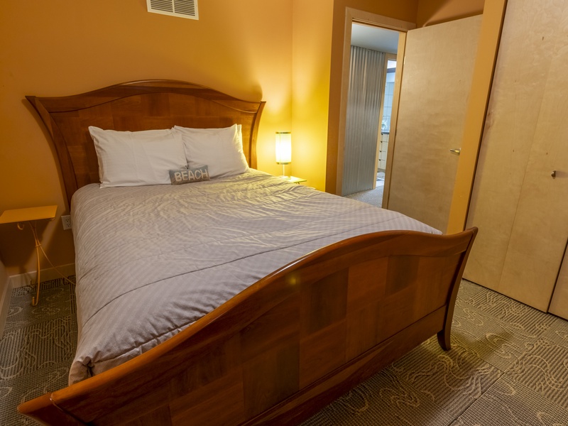 Ground Level | Bedroom 3 | Queen