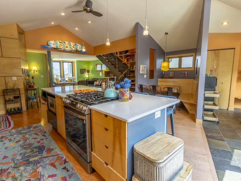 Main Level | Kitchen | Dining 