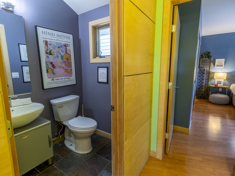 Main Level | Hall | Powder Room 