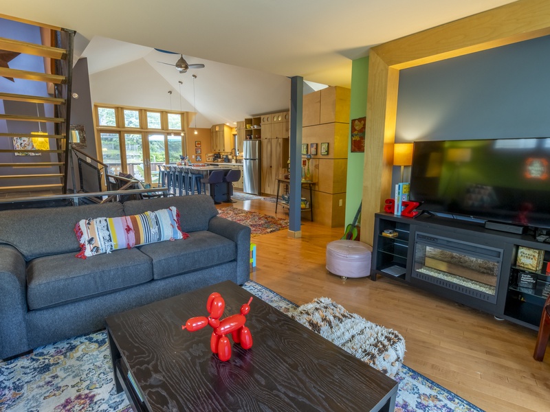 Main Level | Living Room