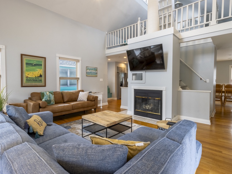 Main Level | Living Room