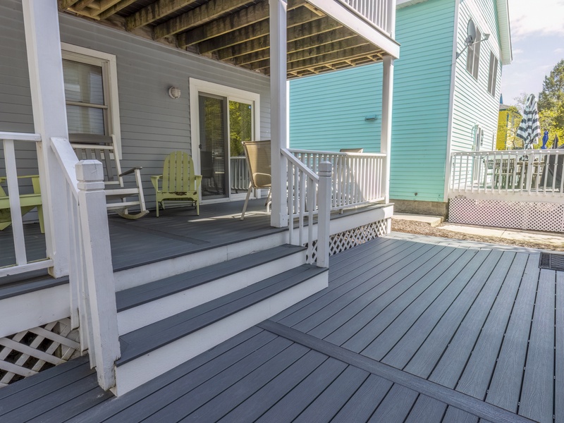 Ground Level | Deck