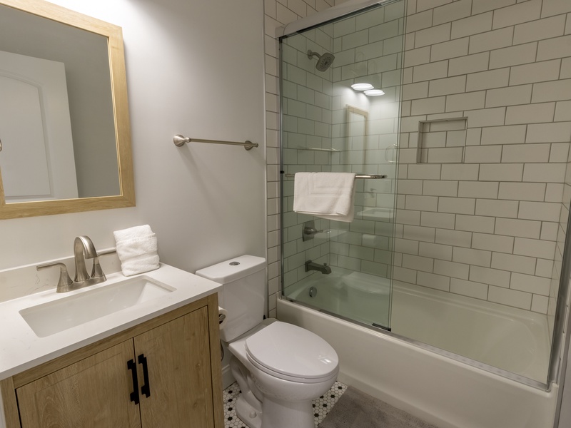 Main Level | Hall Full Bath