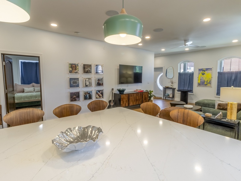 Main Level | Kitchen | Living Room