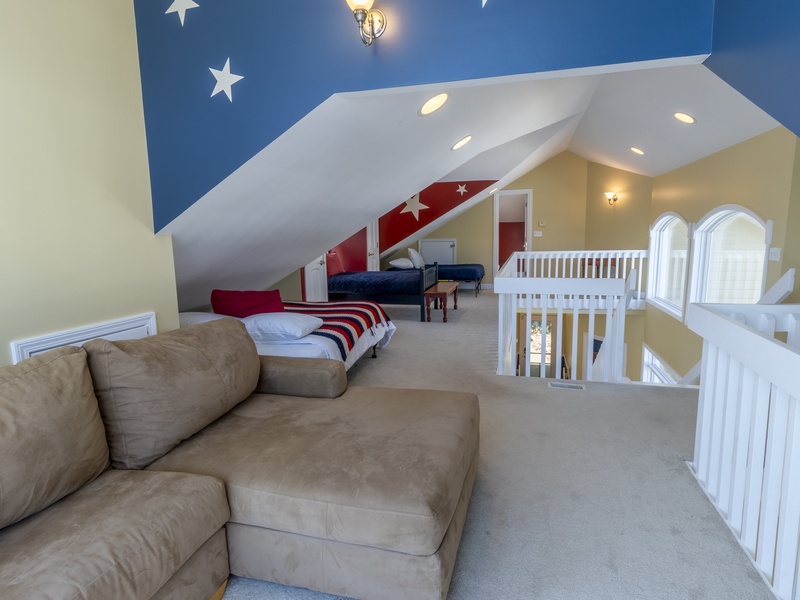 Second Level | Loft | Twin | Queen | Full | Bath