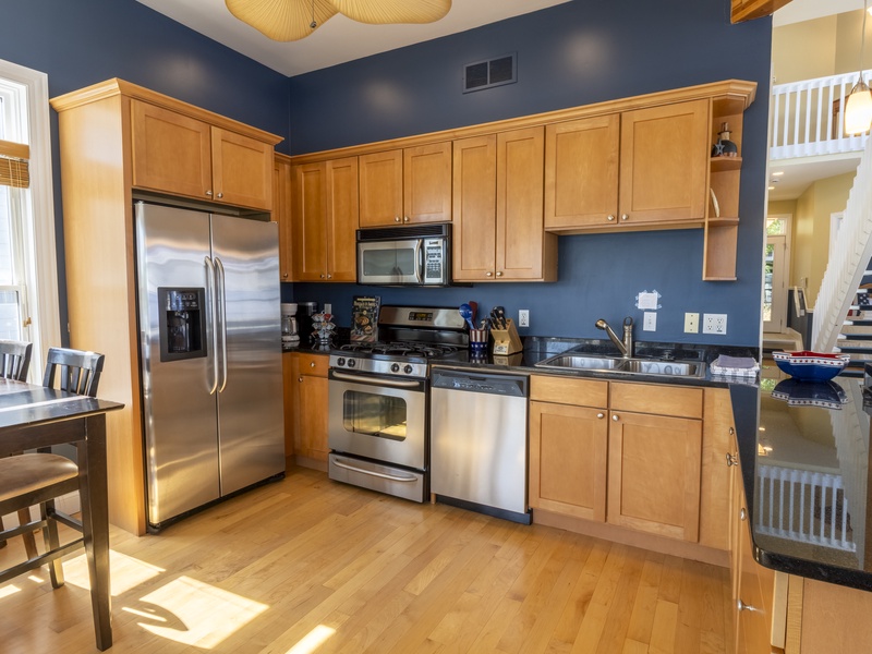 Main Level | Kitchen