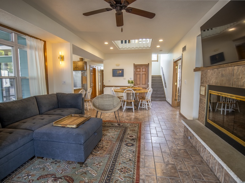 Main Level | Living Room