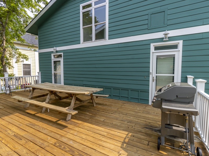 Deck Between Main and Guest House