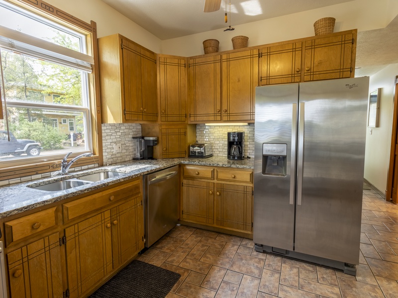 Main Level | Kitchen  