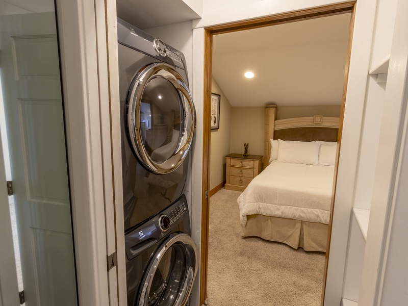 Second Level | Laundry