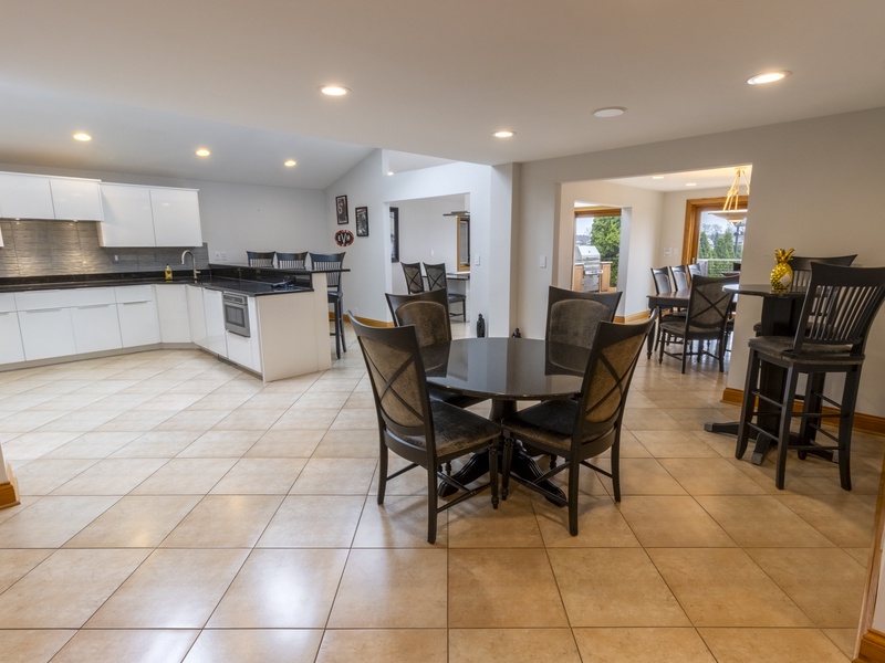 Main Level | Dining | Kitchen
