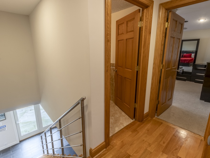 Main Level | Landing 