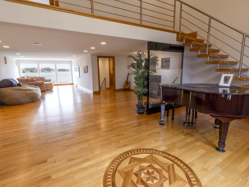 Main Level | Entrance