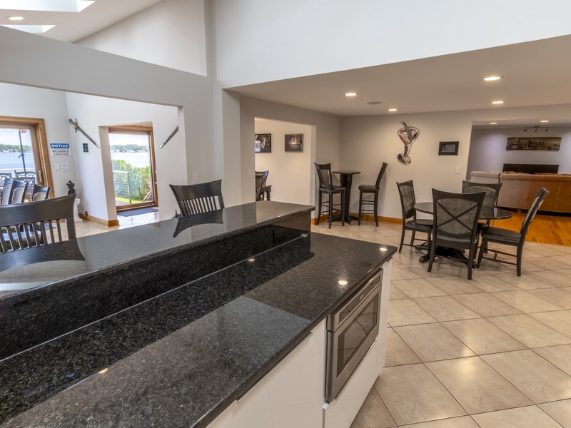 Main Level | Kitchen
