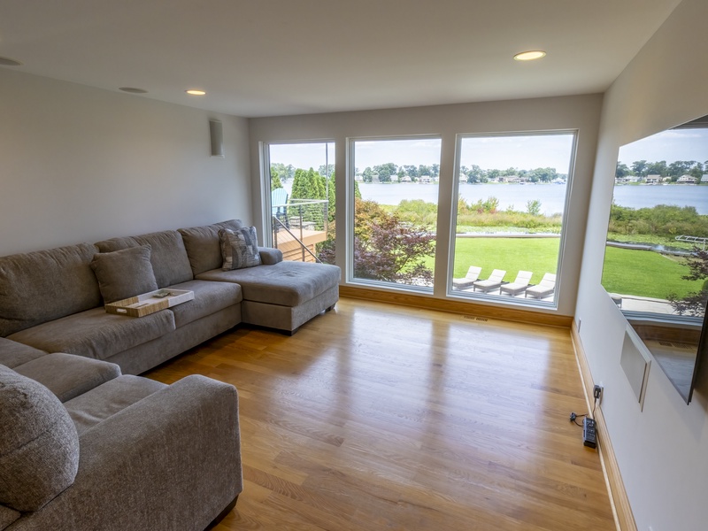 Main Level | Living Room