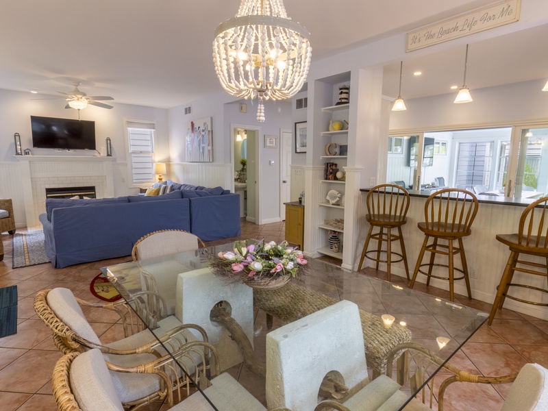 Main Level | Dining Room | Living Room
