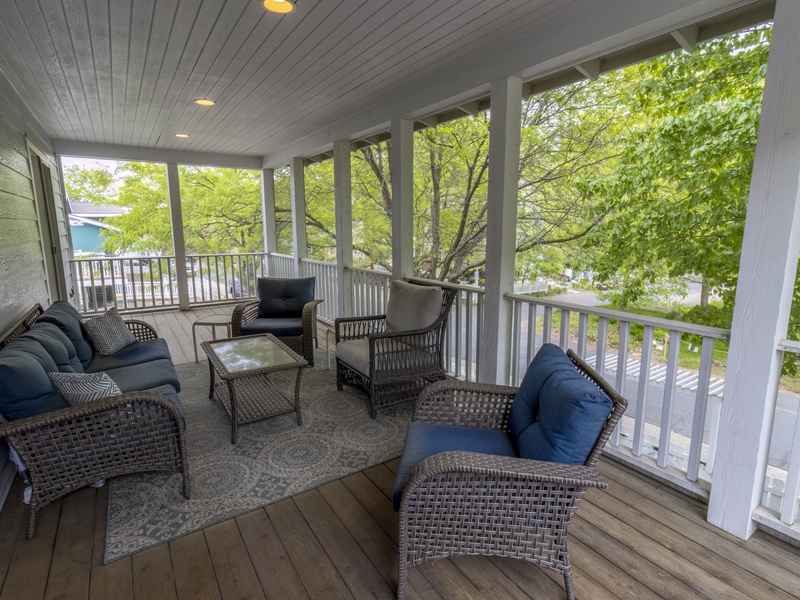 Second Level | Bedroom 3 and 4 | Shared Deck