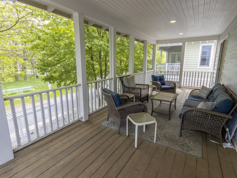 Second Level | Bedroom 3 and 4 | Shared Deck