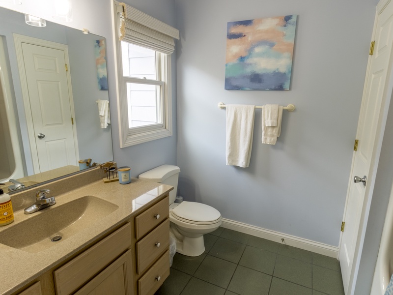 Second Level | Bedroom 3 | En Suite Bathroom