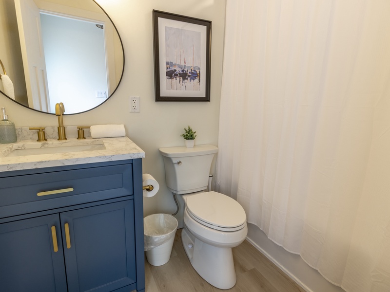 Main Level | Hall Bath
