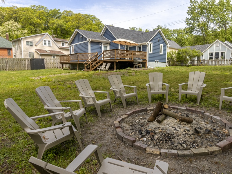 Backyard | Fire Pit