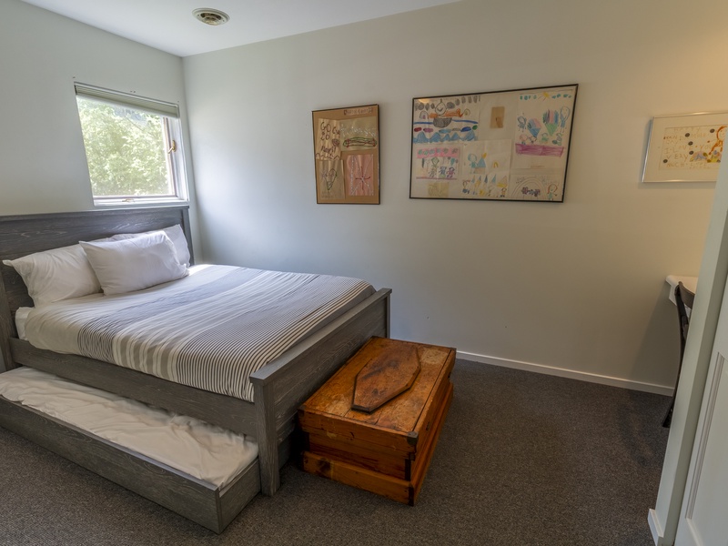 Main Level | Full with Trundle 