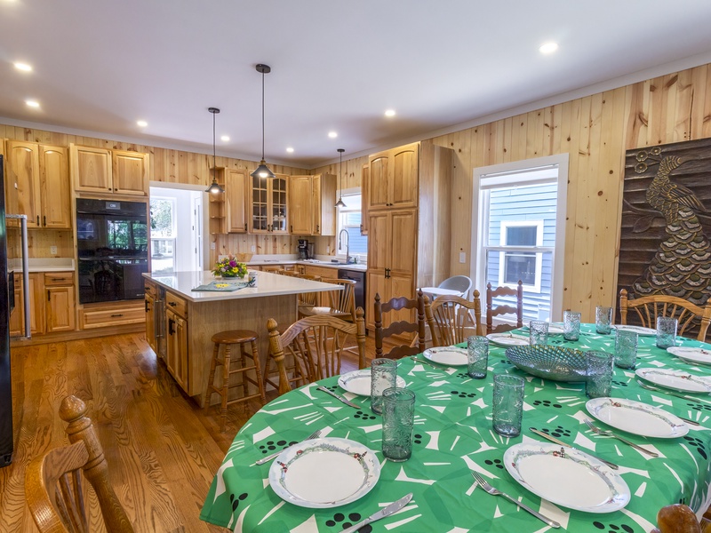 Main Level | Dining | Kitchen