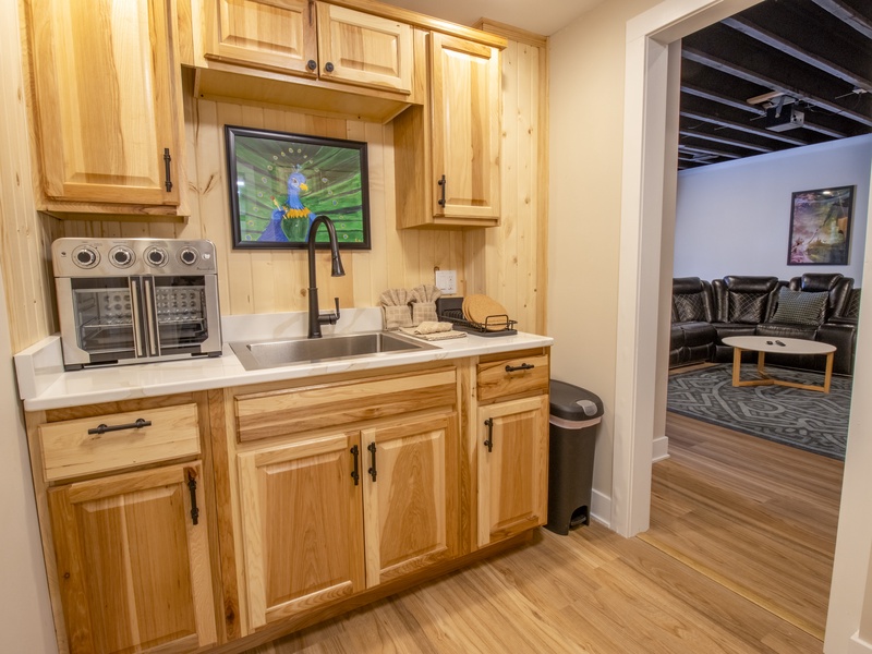 Basement | Wet Bar