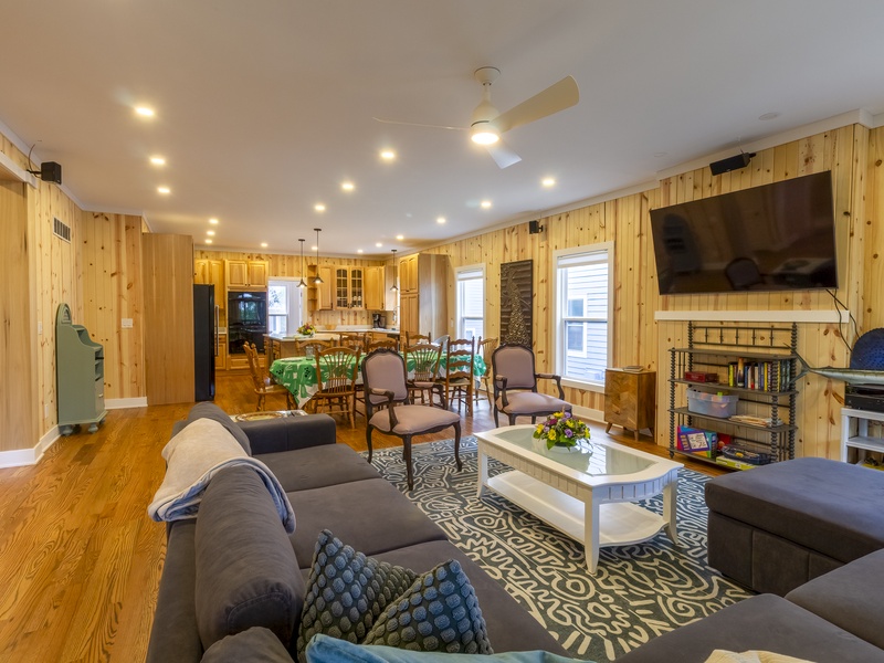 Main Level | Living Room | Dining | Kitchen