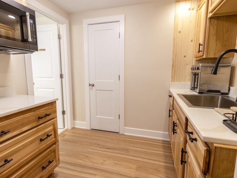Basement | Wet Bar
