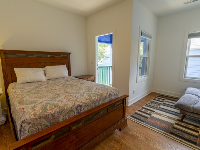 Second Level | Bedroom 5 | Queen | Futon | Attached Jack/Jill Ba