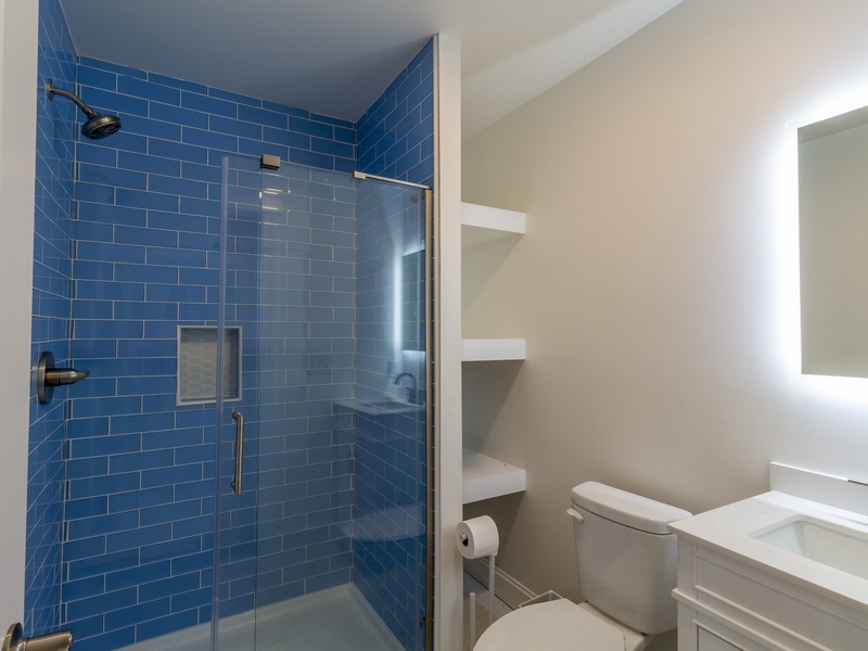 Main Level | Hall Bath