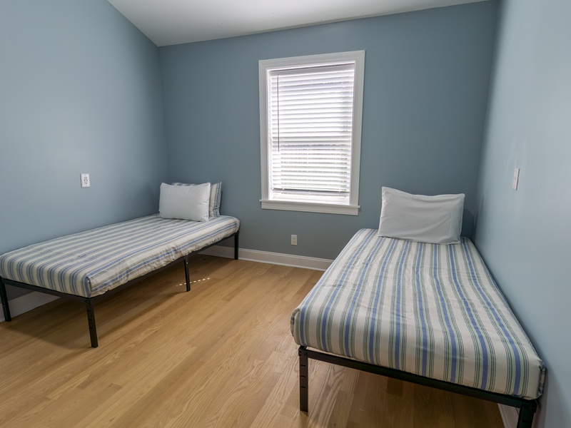 Main Level | Bedroom 4 | 2 Twin 