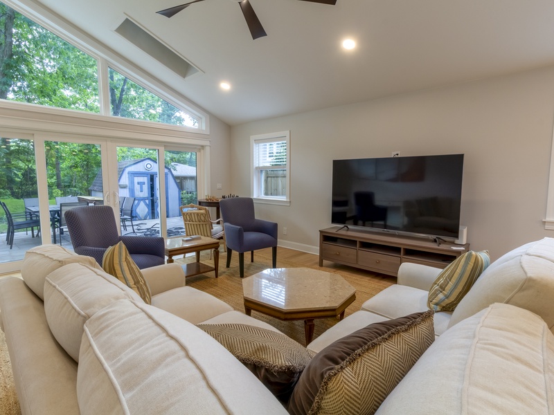 Main Level | Living Room