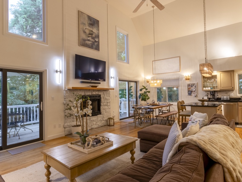 Main Level | Living Room | Dining