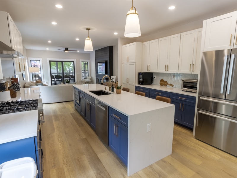 Main Level | Kitchen